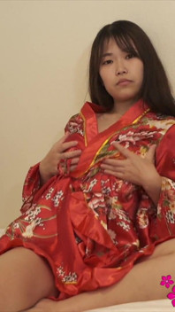 Busty Amateur Masturbates Seriously