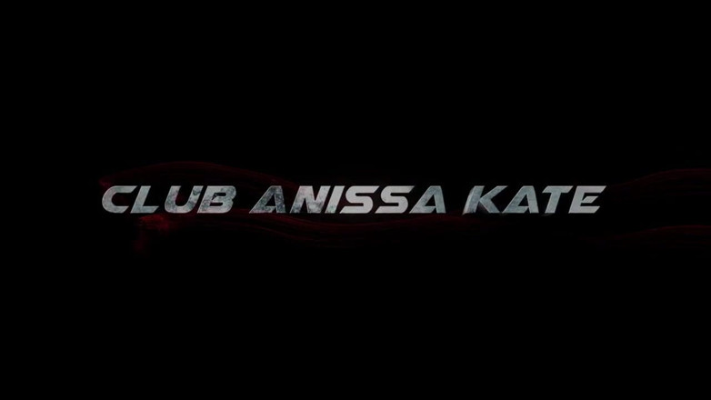 Club Anissa Kate: Anissa Kate et Clea Gaultier se font baiser par un...