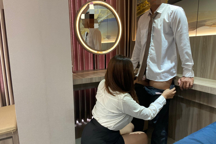 Cheating with Husband's Office Friends (Jamsen) Cheating with Husband's Office Friends (Jamsen)