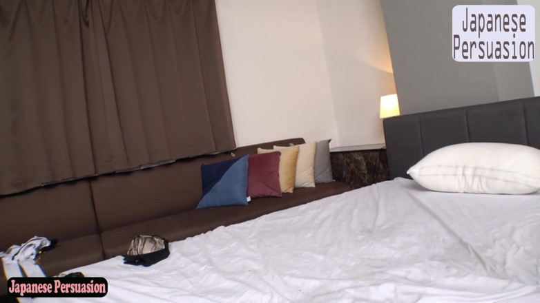 Asian cutie: Penyambut tetamu mencari pengesahan, pertemuan berani membina creampie sengit dan...