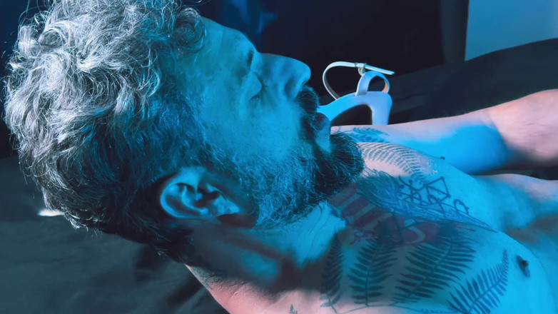 aquelemariooficial: Agatha Mama ialah MILF nakal yang suka melahap kaki saya