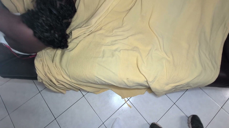 Paris Jango: Une Belle Salope Blackette Baiser Comme Une Pute