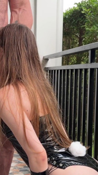 Er Hatte Sex Mit Seiner Stiefschwester Auf Dem Balkon Und Kam Auf Ihr Gesicht