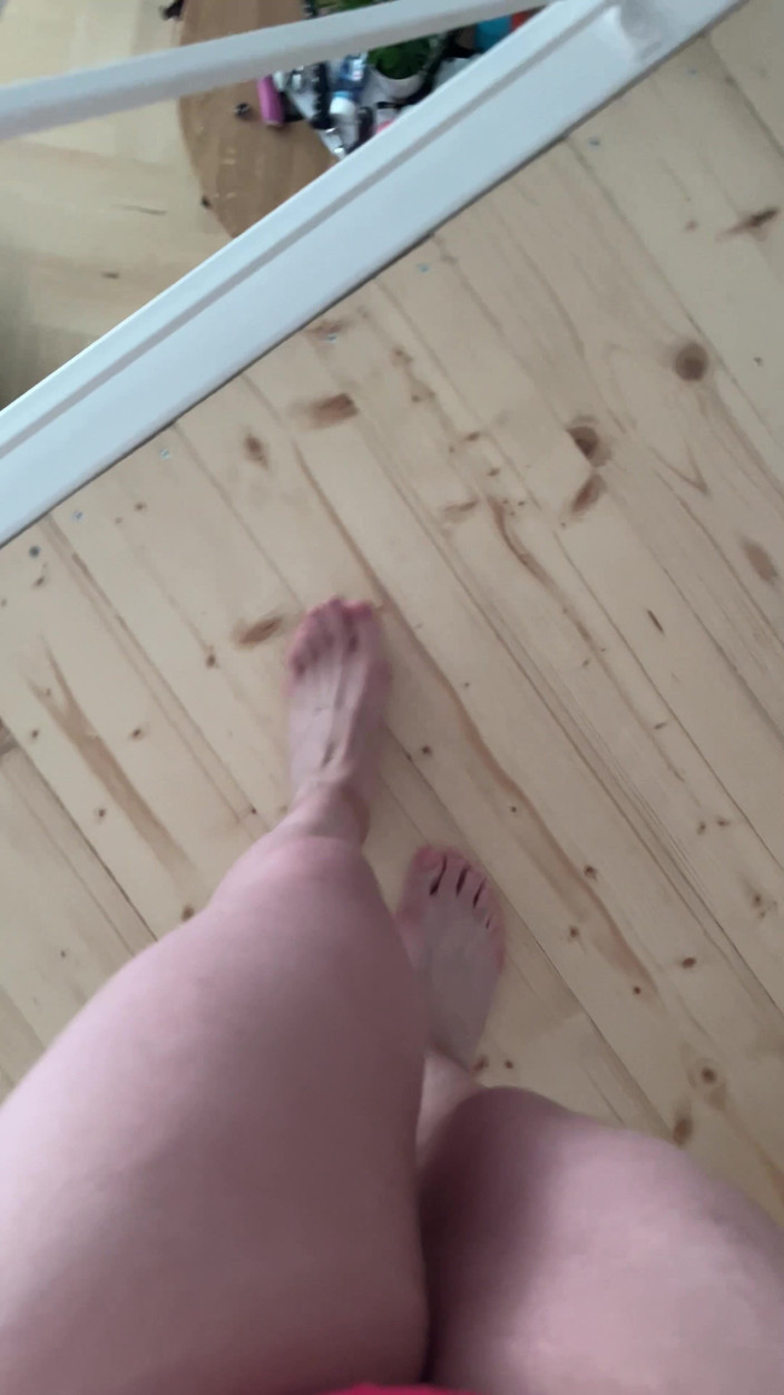 Feet: 赤脚行走