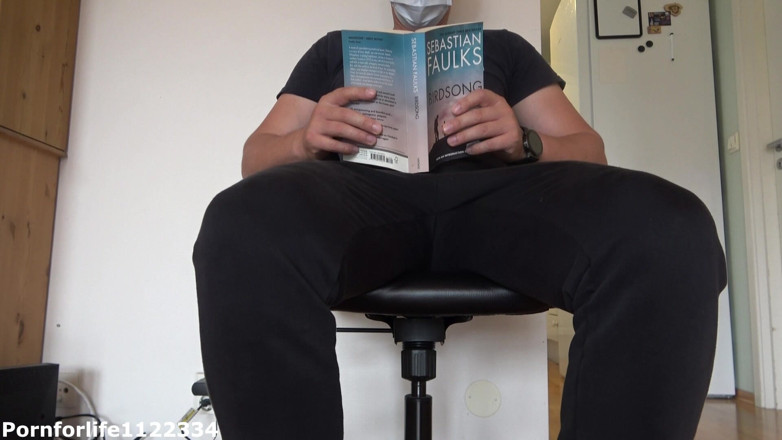 Pornforlife1122334: I Like to Seduce My Nerdy Stepbrother While He Is...