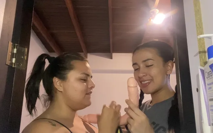 zoemelissa: You Find Your Maids Playing with a Toy.