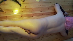 Kitty_Cross: Femboy geniet van zelfoliemassage op zijn grote kont