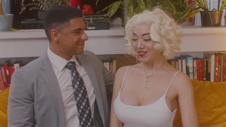 Little Puck: Marilyn Monroe sert son pays pour la présidence