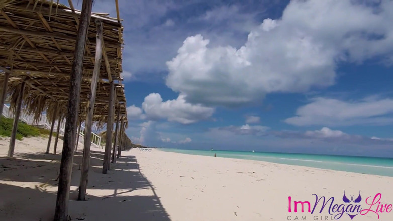 ImMeganLive: นวดควยด้วยเท้านอกชายหาด - ImMeganLive