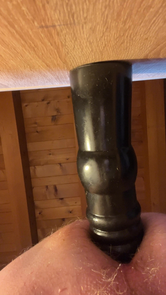 Almaviva: Děda se šuká svým černým BDSM robertkem