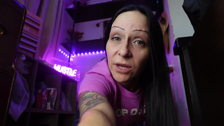 Raven Willow: Связанная наказана на моем полу