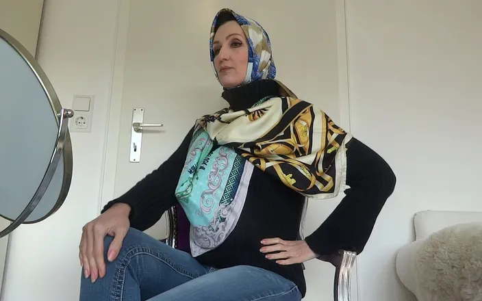 Lady Victoria Valente: 3 silk scarves - different stylings