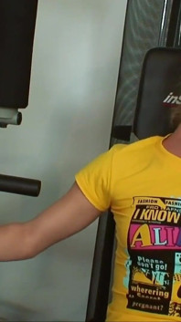 This super hot little slut loves giving amazing blowjobs fucking horny men in the gym with her tight pussy