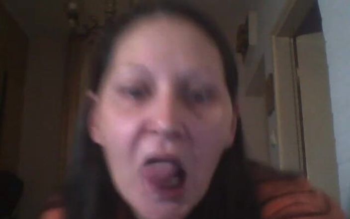 Dominatrix Redsonyja: A Crazy Bitch Broke a Laptop