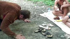 Femdom Austria: Venkovní trest pro otroka