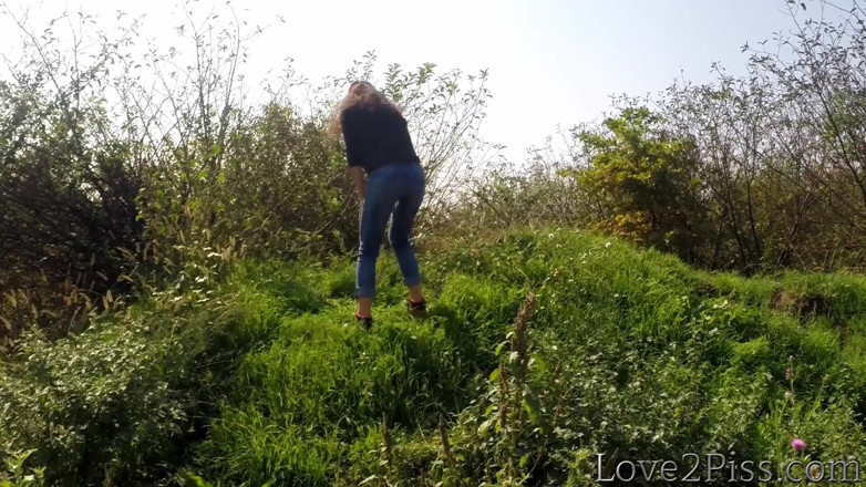 Love 2 Piss: Pecorina pipì