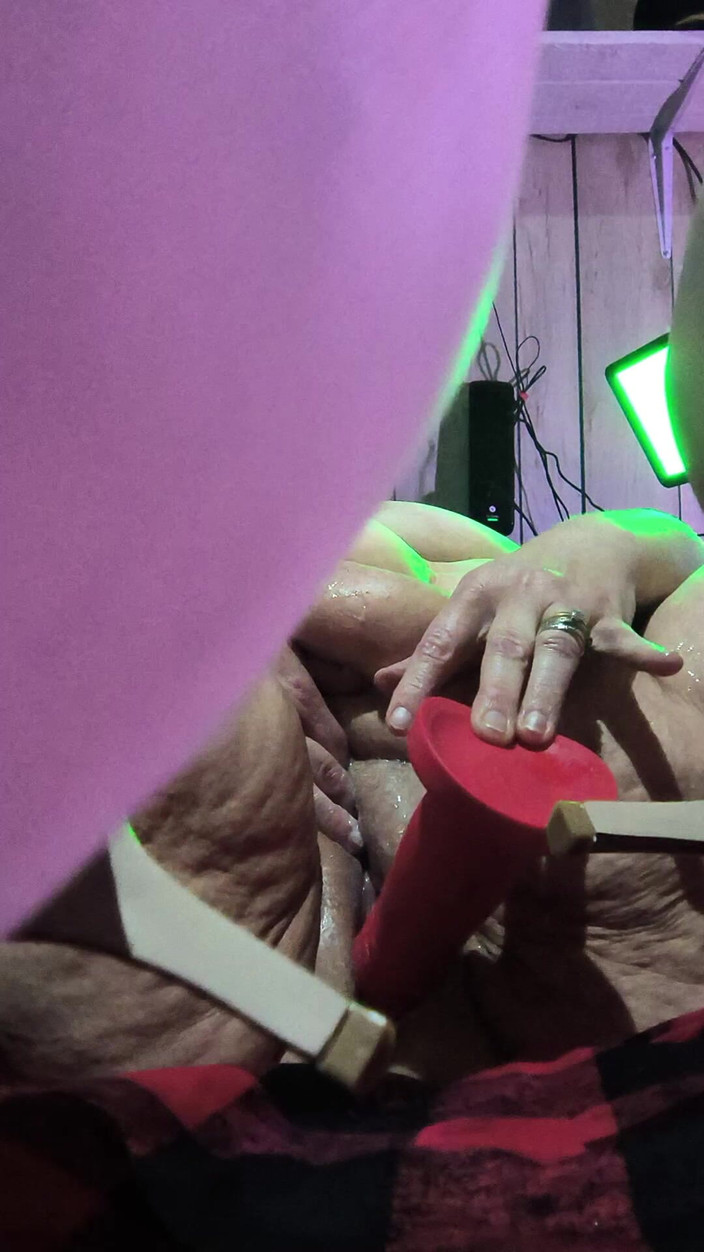 HerculesnVENUS: 너의 어깨에 발 뒤꿈치가 있어 그녀가 그녀를 빨아주길 원하지 않아