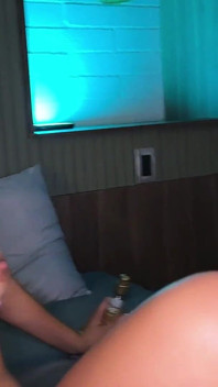 Footjob s velkým zadkem krása kolumbijská žena Caro London