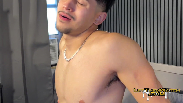 Let them watch: Monster Cock BBC Xl Šuká Edgar Twink latino chlap raw!