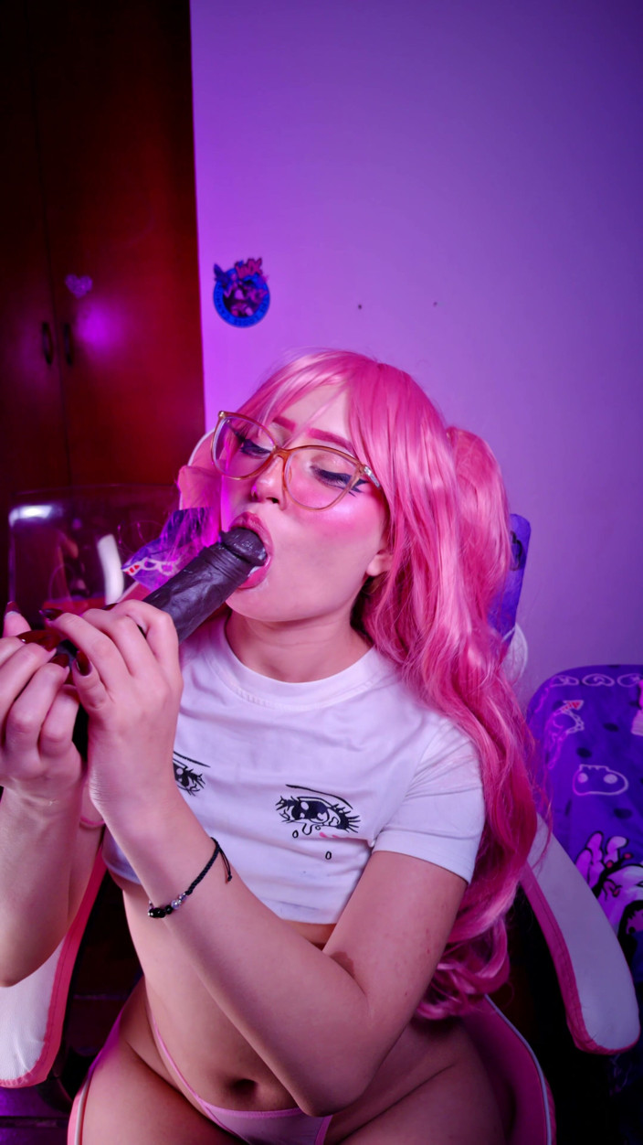 ViviCute: Blowjob and Belly Cum
