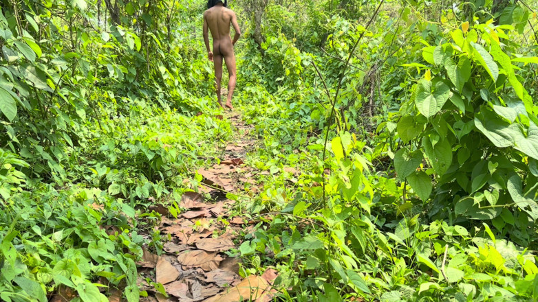 LonlyBoy: Naakt rondzwerven en plezier doen in de jungle en de...