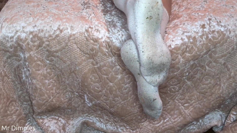 Mr Dimples: Showing off My Socks and Soles!