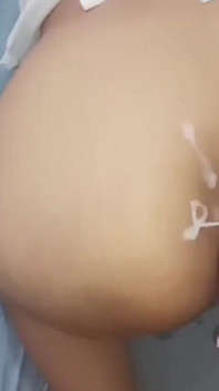 Scopata e sborrata con la matrigna alla pecorina mentre papà lavora fuori a casa