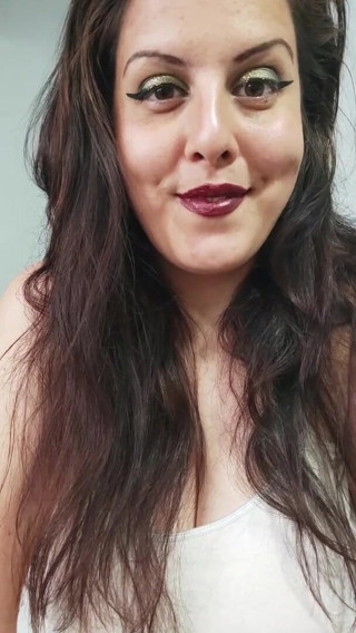 Young_strawberry: Impregnate your roommate