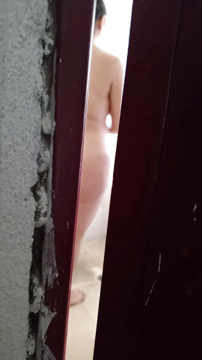 Mariano Aly: È entrato in bagno e mi ha fatto un bel...