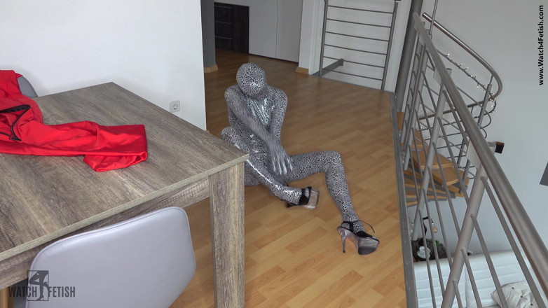 ZentaiDolls: La mia piccola bambola fetish in zentai