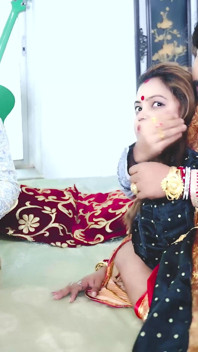 Desi Tharki indian jamindar brothers condividono le loro quattro mogli allo stesso tempo per una vera gangbang (audio hindi)