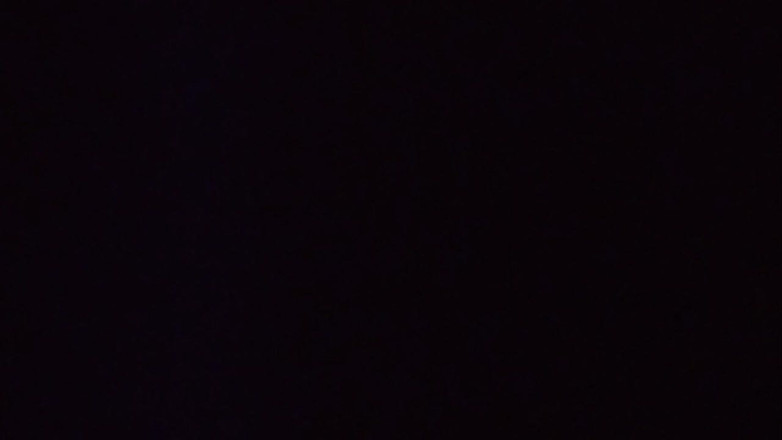 Skyy: 哦不！！继父拉我的内裤并操我的屁股！第一次痛苦