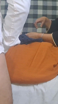 Bhabi desi berpayudara hitam mengusik desi bermain-main