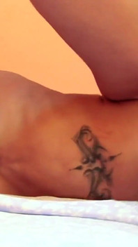 Cougar Laura Blume a whore with tattoos and golden hair enjoys when she gets cumshots and gives blowjobs