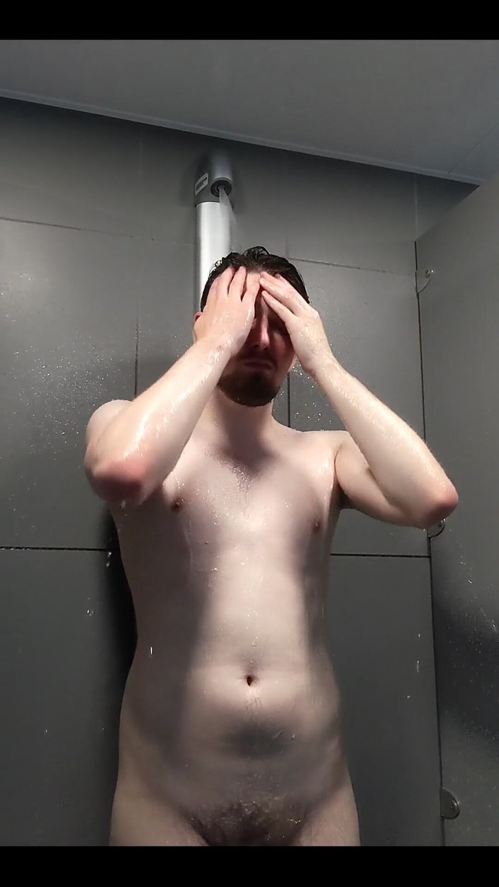 Bob Steel: Tắm sau khi tập luyện