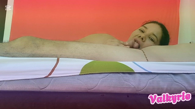 Valkyrie and Luigy Couple: Cô vợ xinh đẹp làm những gì cô ấy yêu thích nhất