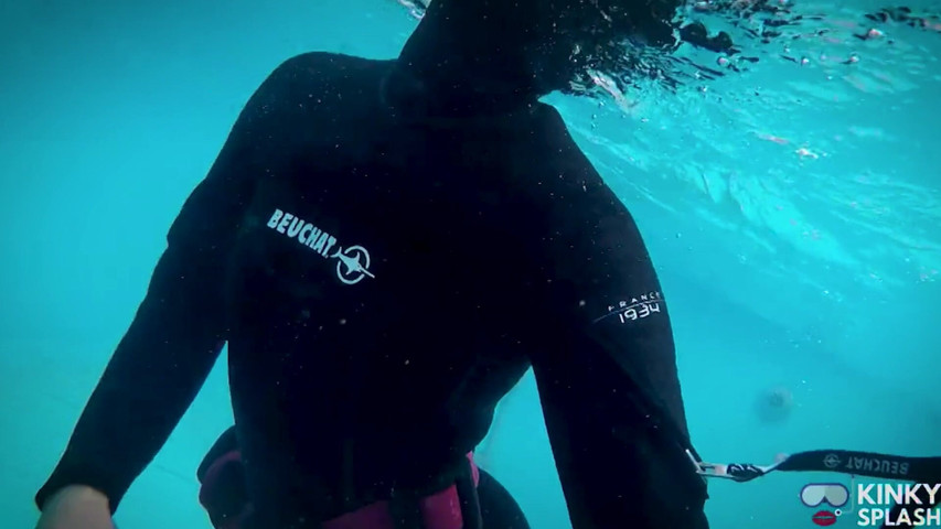 Thick 8mm Beauchat Wetsuit Buoyant Tease Session (UKCuteGirl)