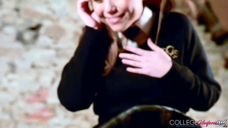 College Uniform: Wentylator Up Sk!rt wyposażony w Lily S
