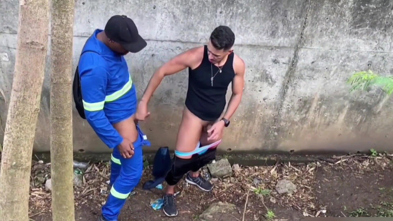 TheBlacKHunterr: Крейсерская походка за стеной