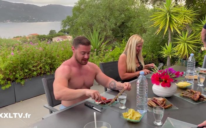 XXLTVFR: Swinger-orgie in einer Villa in Der Insel Aerika