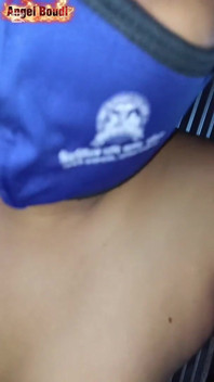 La bengalese angel boudi e suo marito un video porno romantico