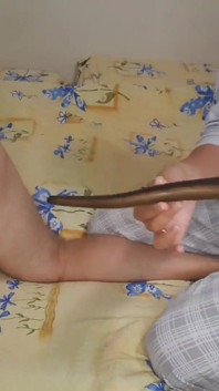 노예의 엉덩이 깊숙이 50cm 딜도를 쑤셔 넣는 펨돔 여주인 Badkittyb