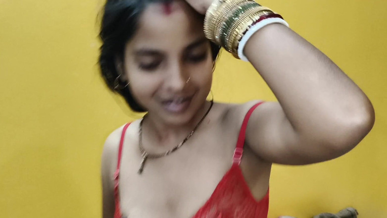 Nikku: Я первый раз моя невестка в моей комнате романтический и жесткий трах на полную ночь масти в индийских горячих парах