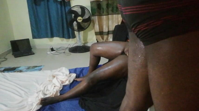 Pornsexlive: Saat Aku Basah Kakak Tiriku