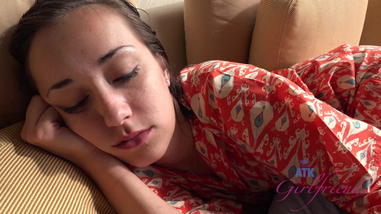 ATK Fans (Girlfriends): Victoria Rae jerks off a cock with her sexy feet