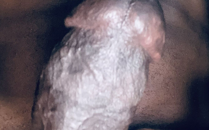 Bbc_Rod_Rocker404: 我的大黑屌鸡巴在慢动作中滴下精液