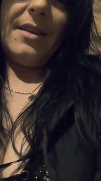 Milfycalla - nouveau vagin excité et pipi, dirty talk