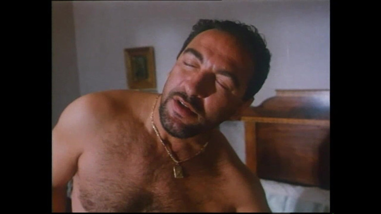MMV films - The Original: Brunetka nadržená děvka svedla dva mladé muže, než s nimi...