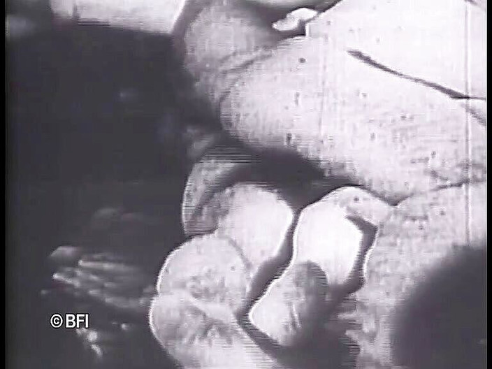 Vintage bedtime stories: Porno del pasado con amor 2.