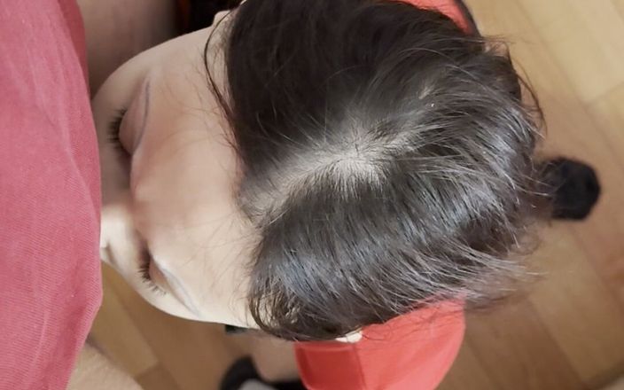 Lesbian-illusion: Min älskare flicka slickar min fitta och onanerar hennes fitta samtidigt
